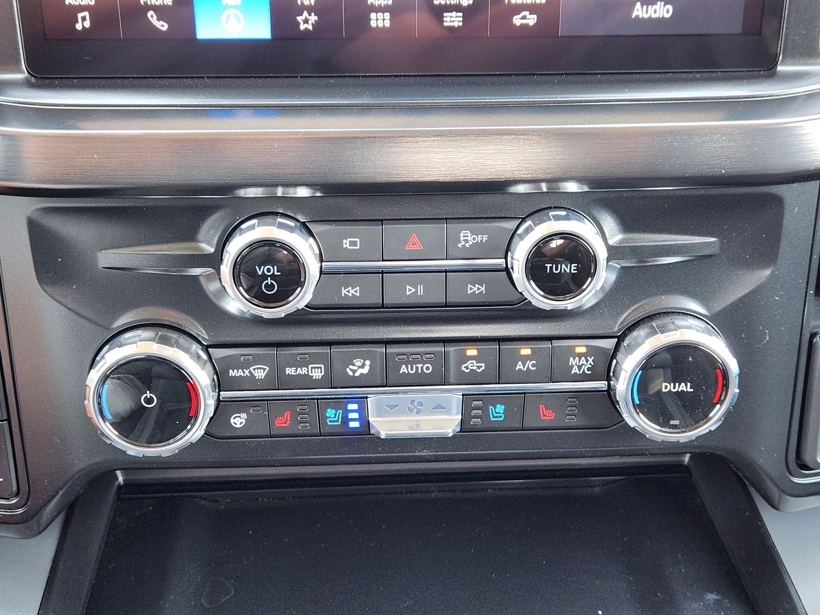 2026 Ford F-350SD Lariat DRW