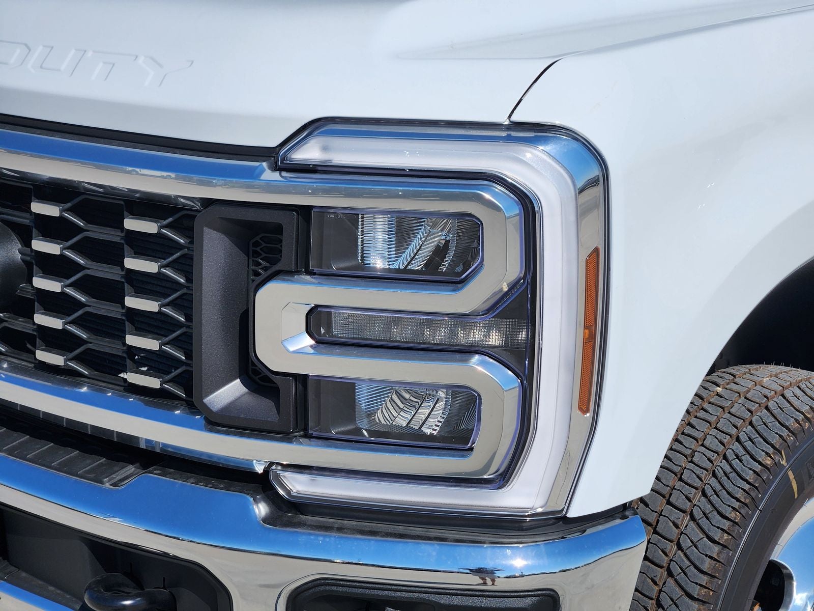 2026 Ford F-350SD Lariat DRW