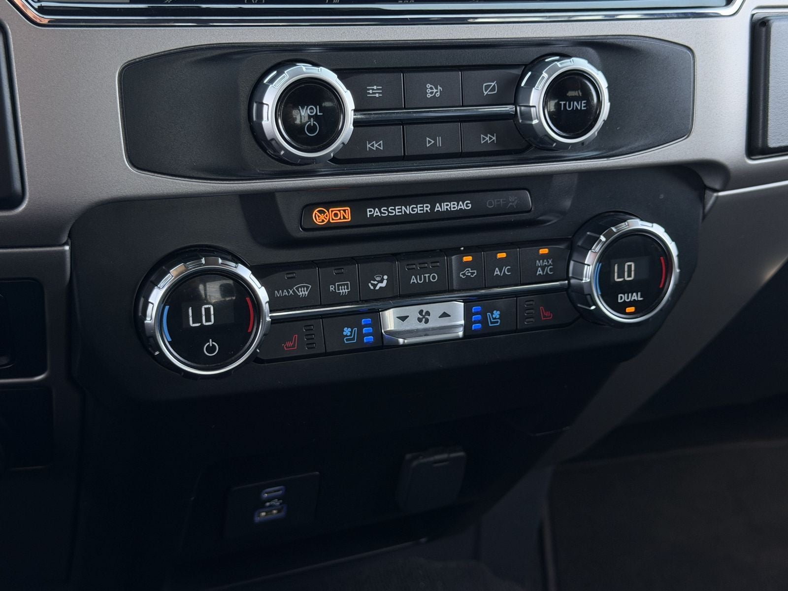 2022 Ford F-350SD Lariat DRW