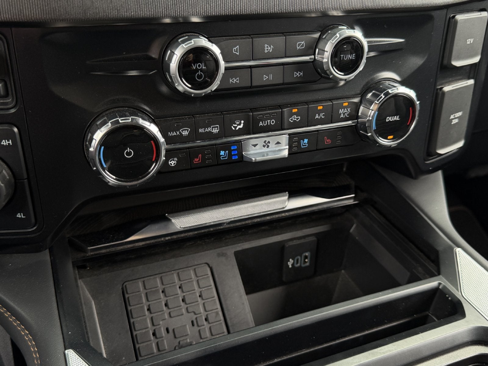 2024 Ford F-350SD Platinum DRW