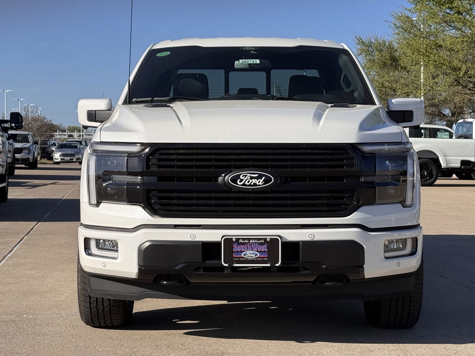 2025 Ford F-150 Platinum