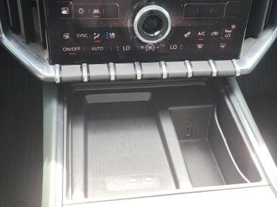 2024 GMC Acadia AT4