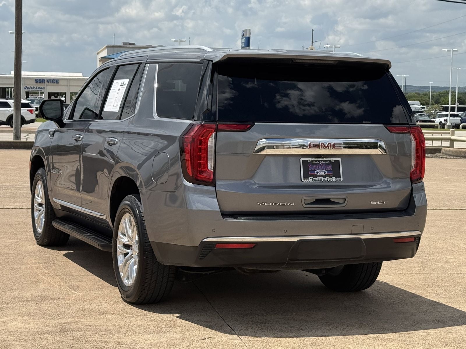 2021 GMC Yukon SLT