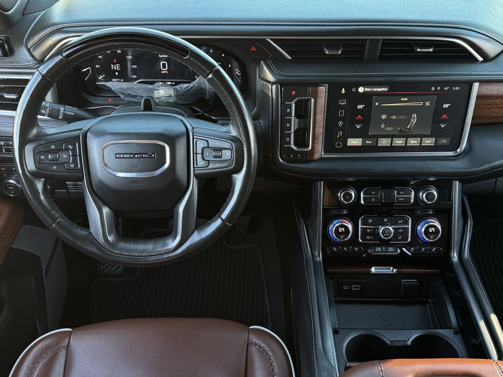 2023 GMC Yukon Denali Ultimate