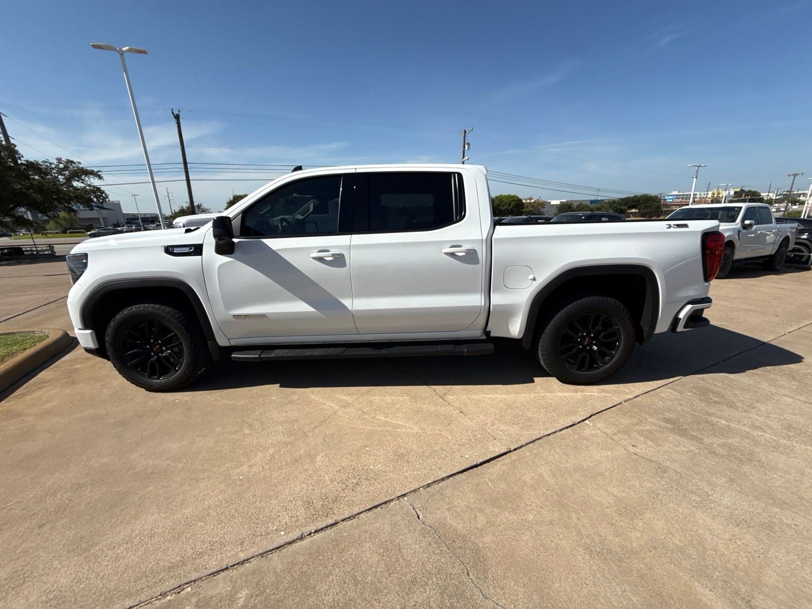 2025 GMC Sierra 1500 Elevation