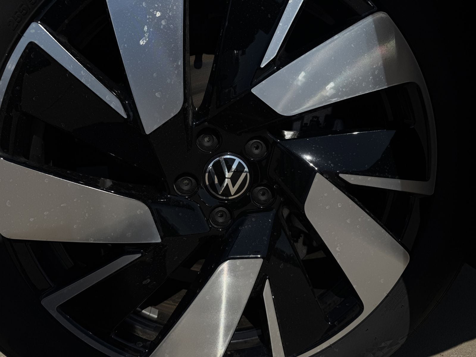 2025 Volkswagen Atlas Cross Sport 2.0T SEL