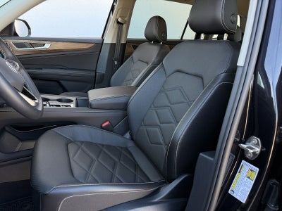 2025 Volkswagen Atlas 2.0T SE