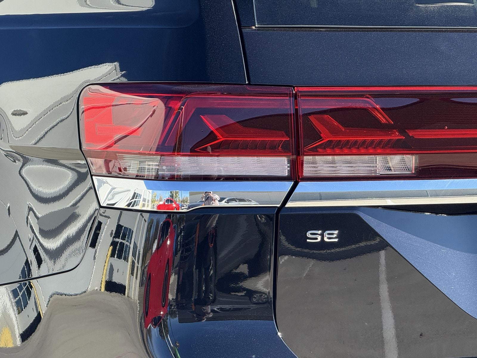 2025 Volkswagen Atlas 2.0T SE