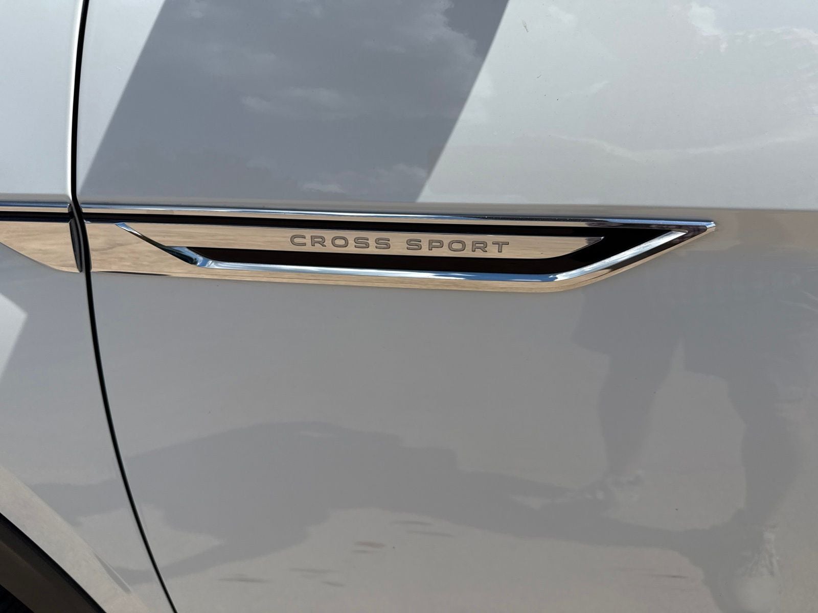 2025 Volkswagen Atlas Cross Sport 2.0T SE w/Technology