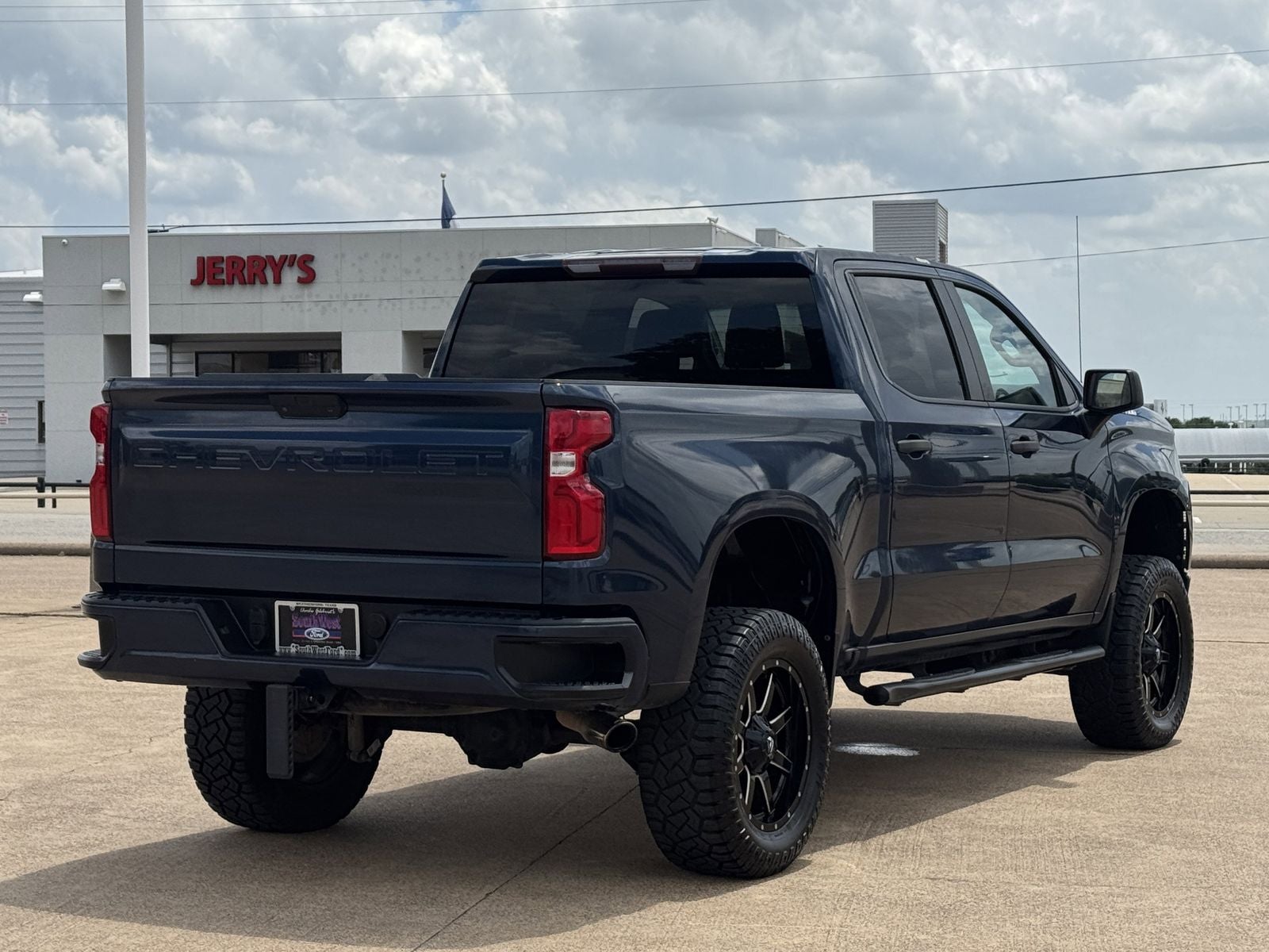 2020 Chevrolet Silverado 1500 Custom