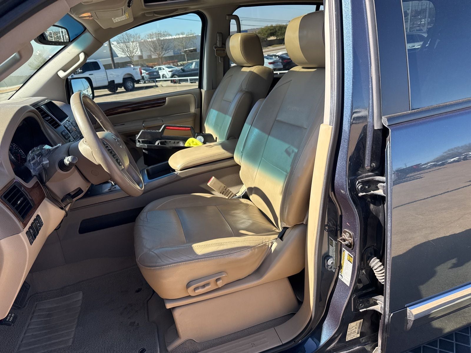 2014 Nissan Armada Platinum
