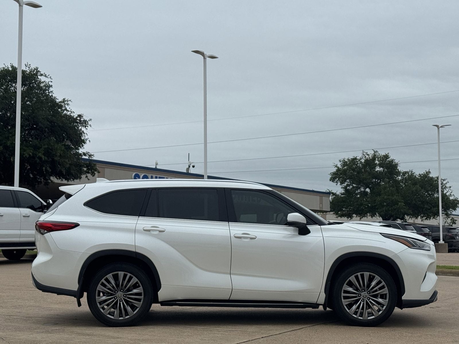 2021 Toyota Highlander Platinum