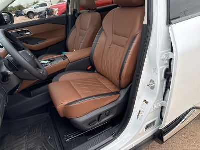 2025 Nissan Rogue Platinum