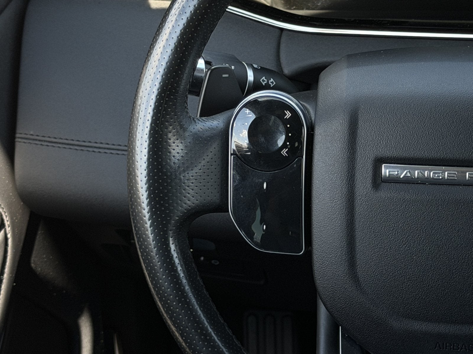 2020 Land Rover Range Rover Evoque R-Dynamic SE