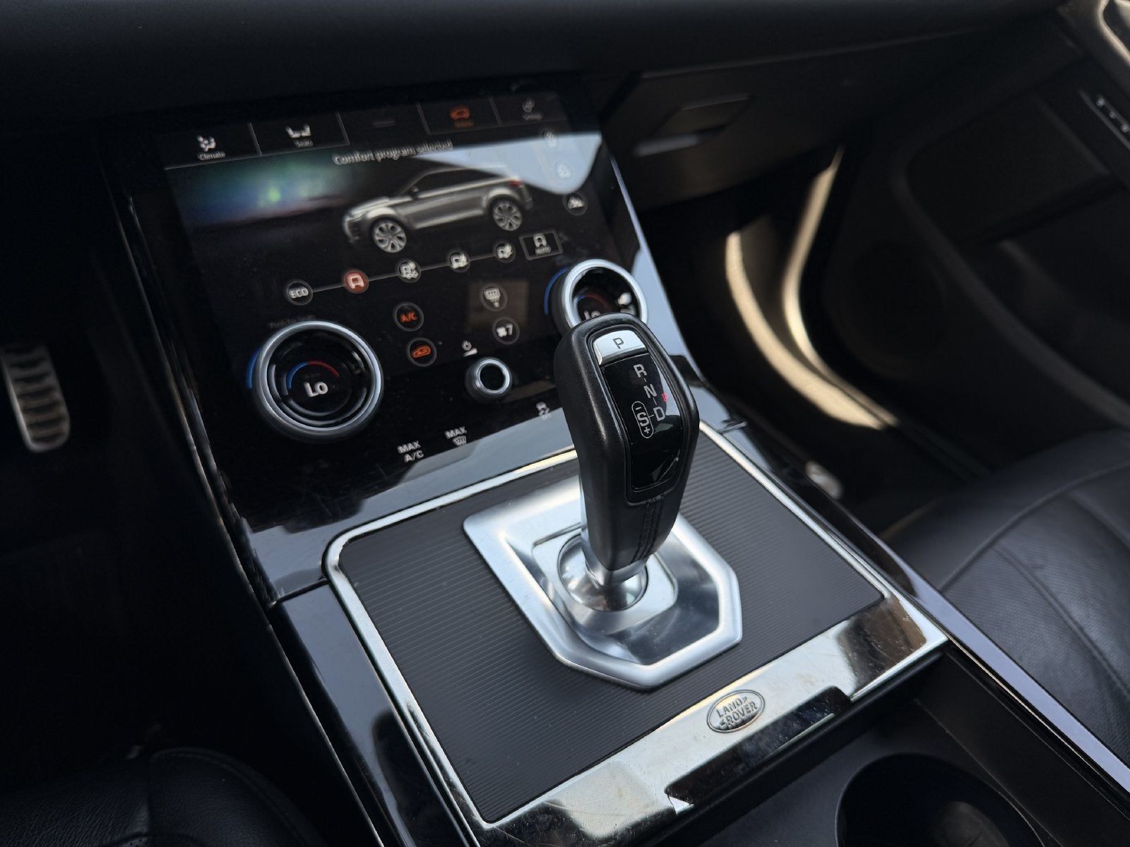 2020 Land Rover Range Rover Evoque R-Dynamic SE