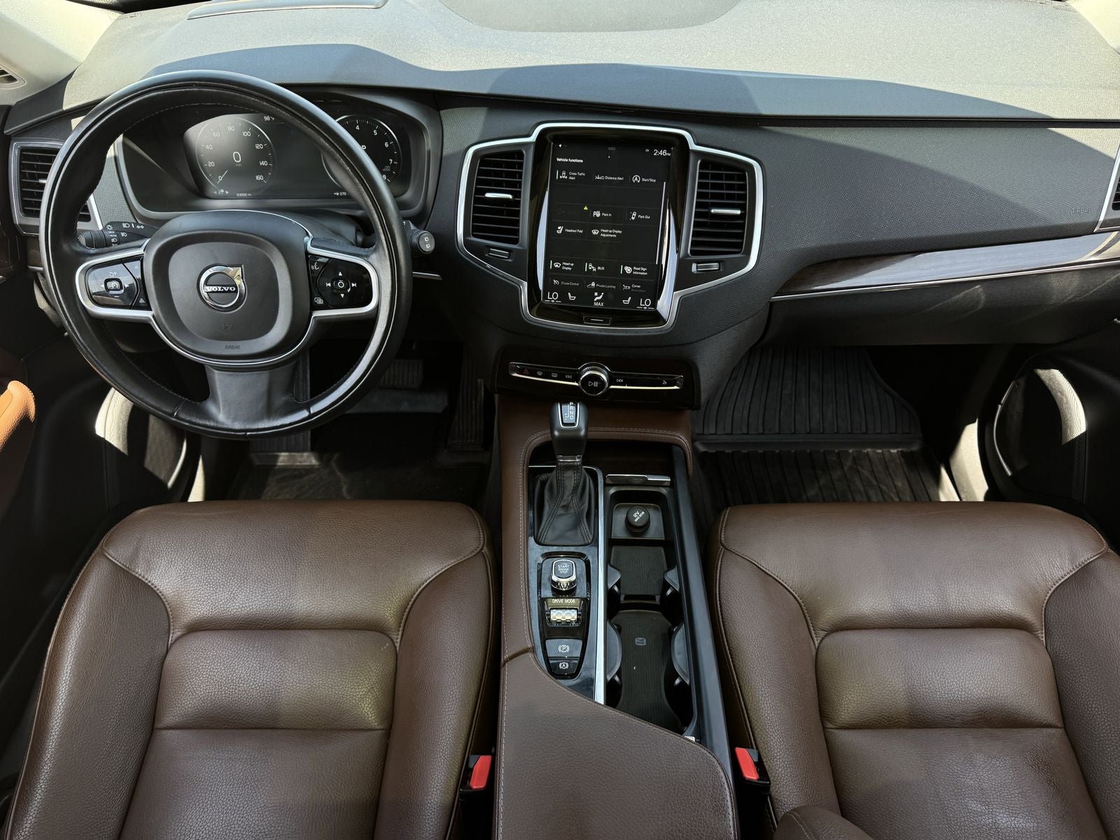 2019 Volvo XC90 T6 Momentum