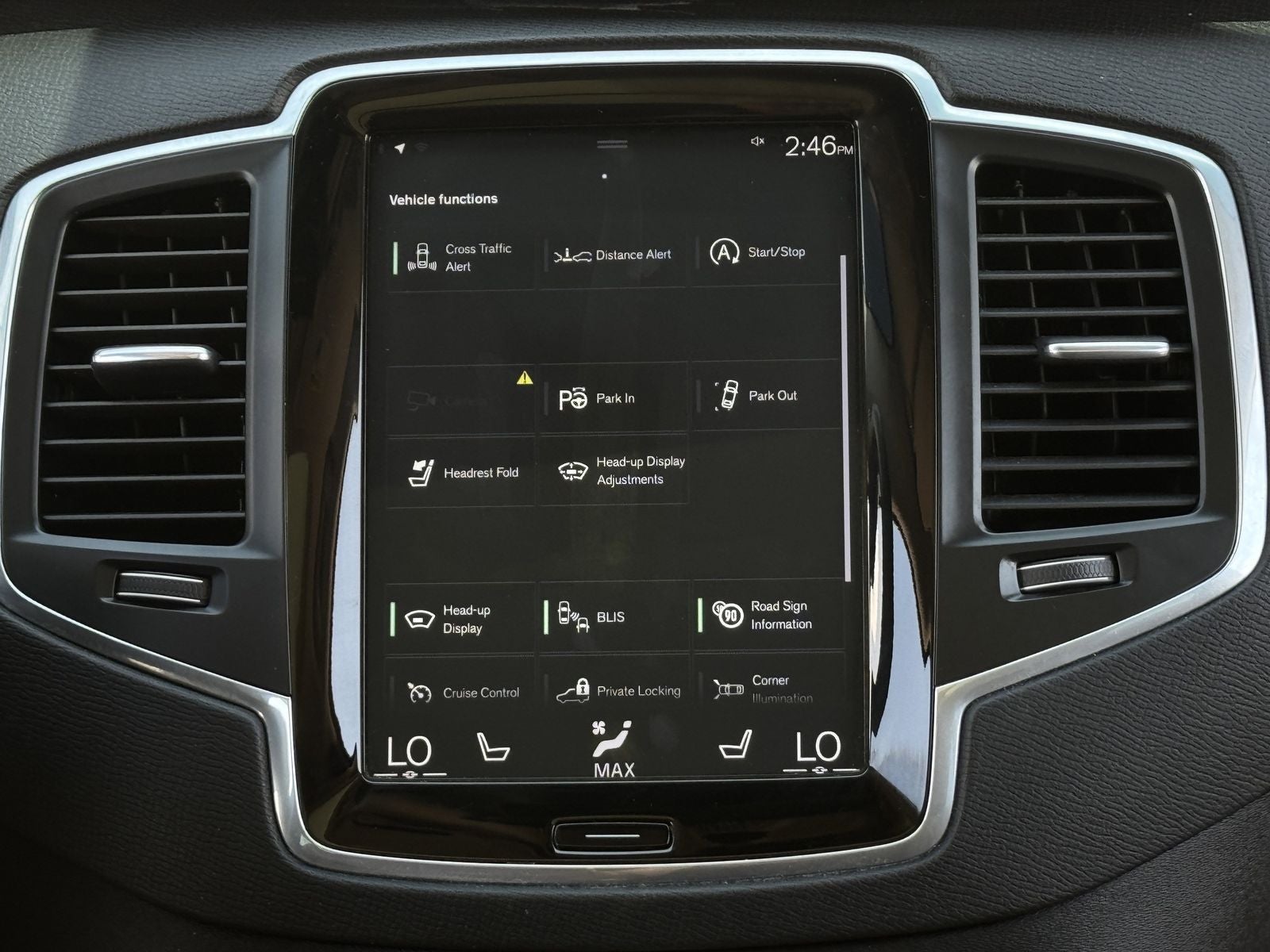 2019 Volvo XC90 T6 Momentum