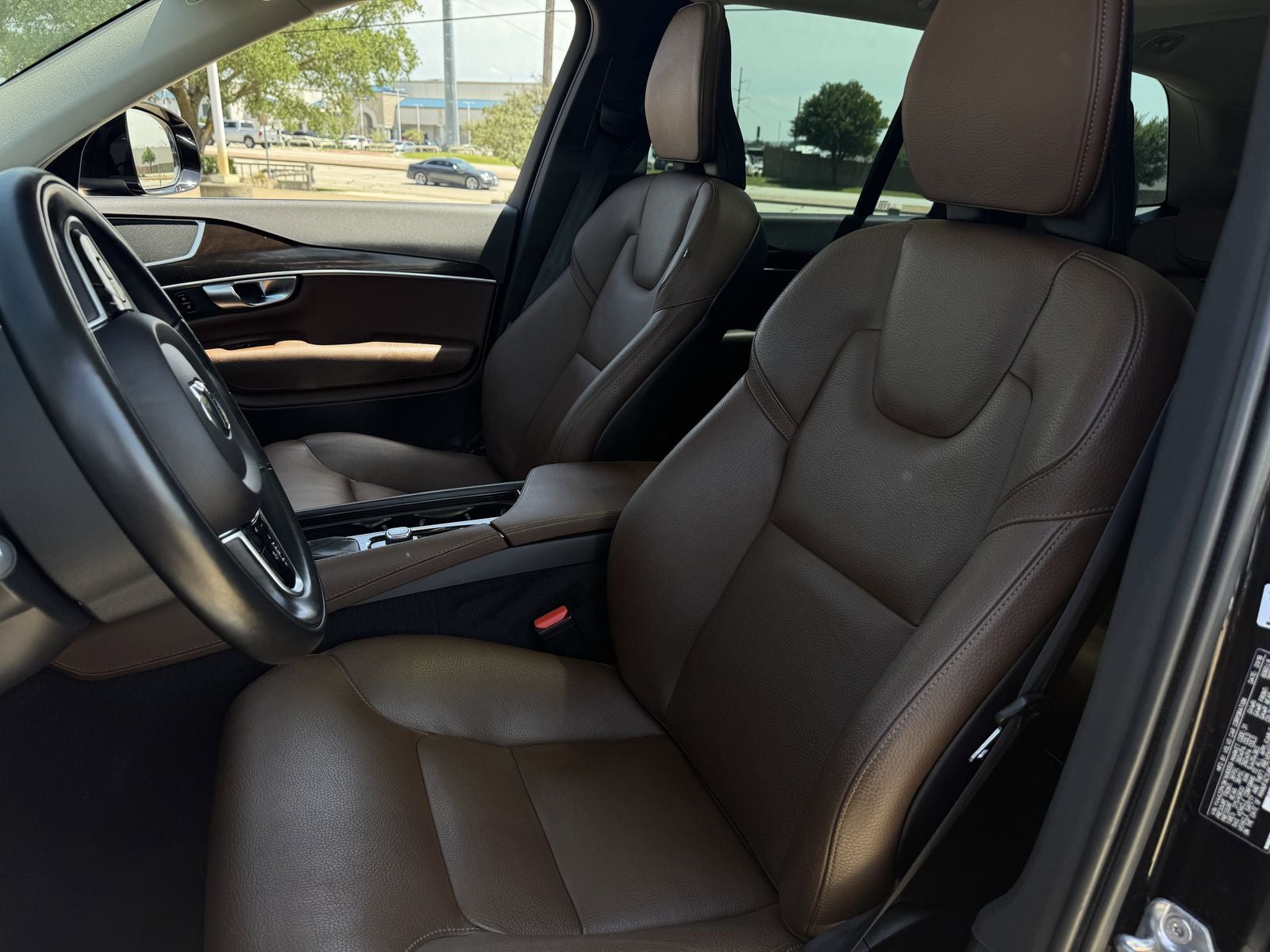 2019 Volvo XC90 T6 Momentum