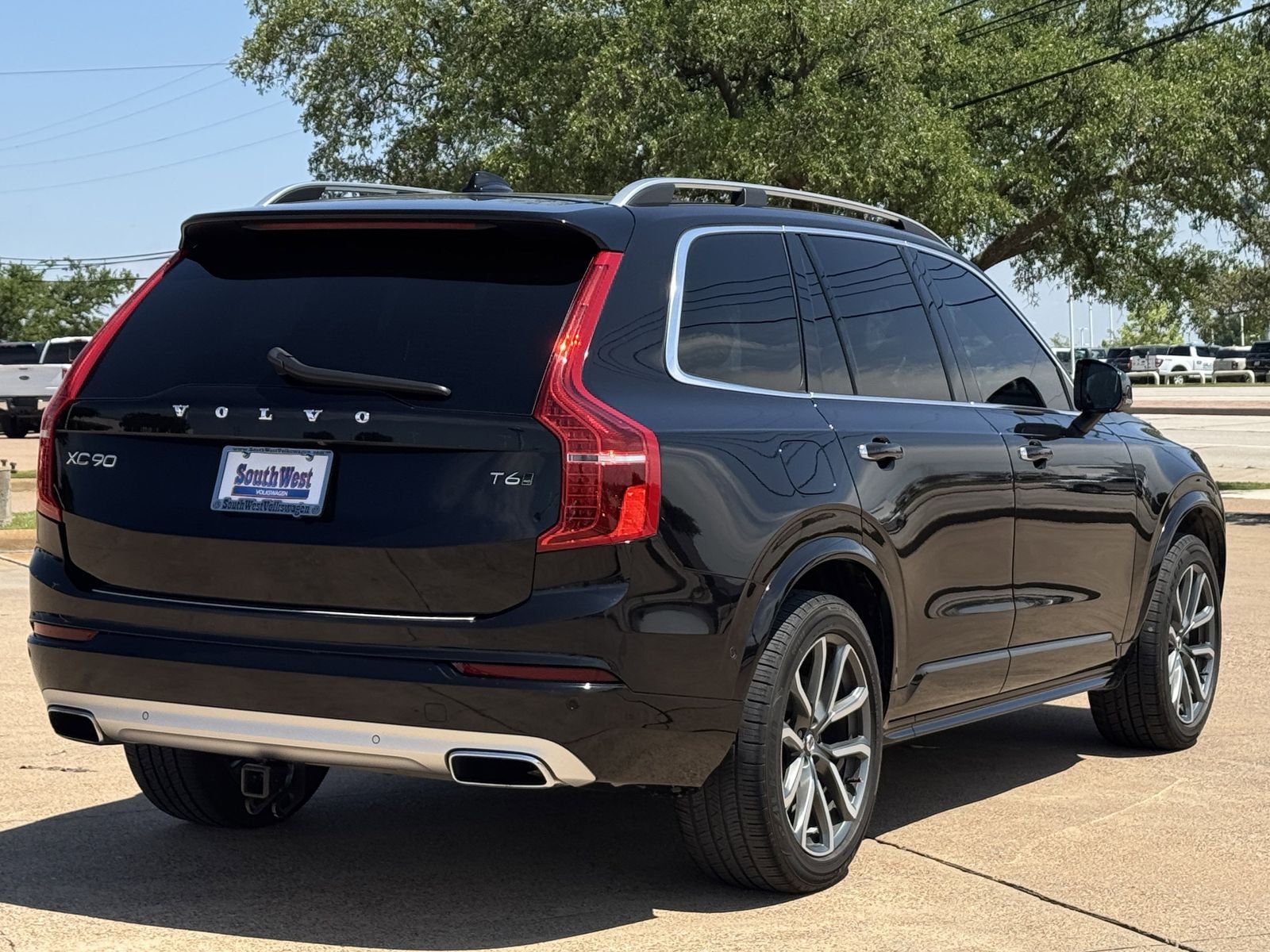 2019 Volvo XC90 T6 Momentum