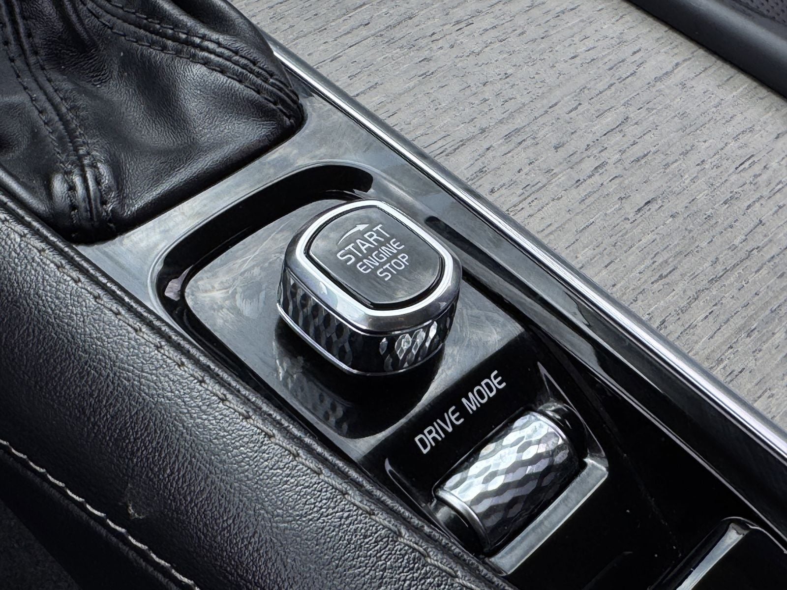 2021 Volvo XC90 T6 Inscription