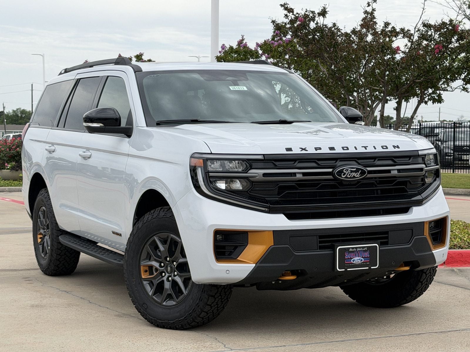 2026 Ford Expedition Tremor®