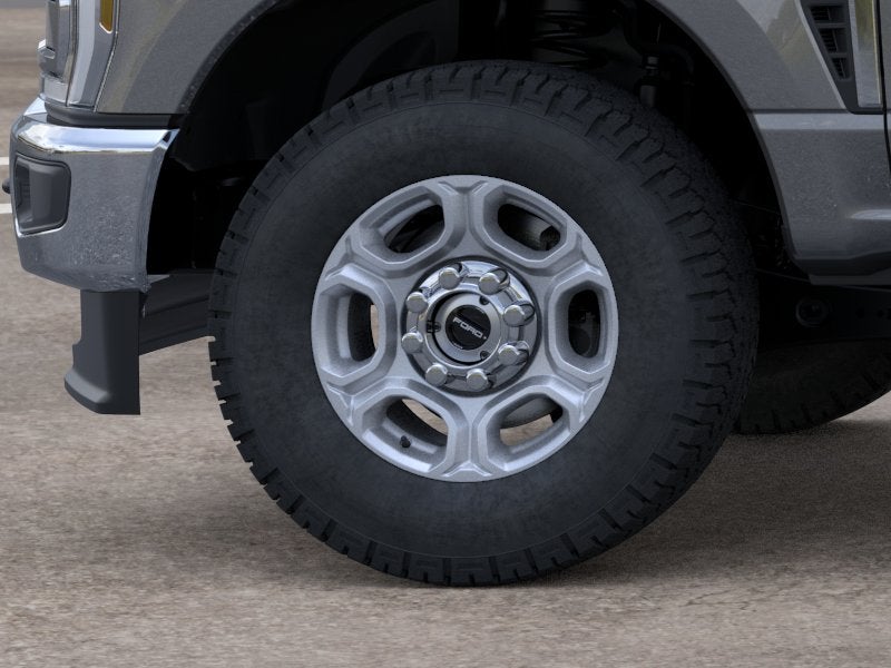 2026 Ford Super Duty F-350® XLT