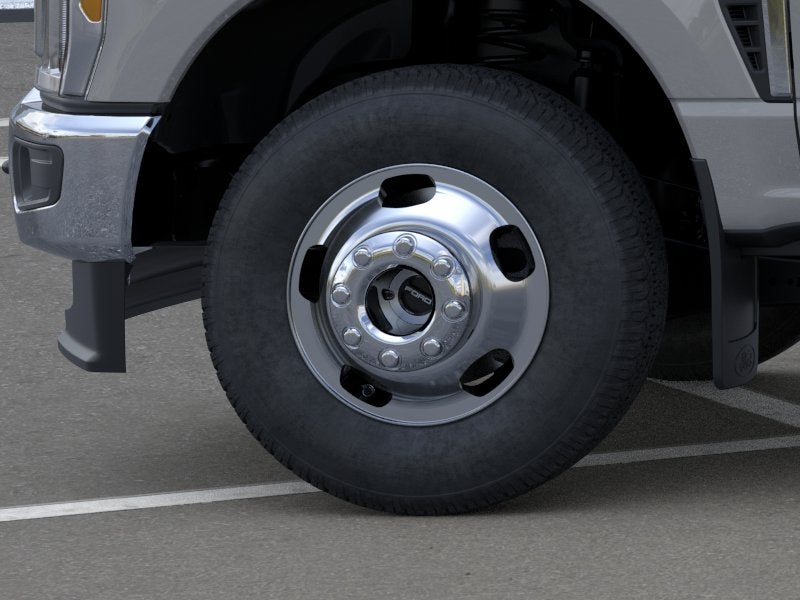 2026 Ford Super Duty F-350® XLT
