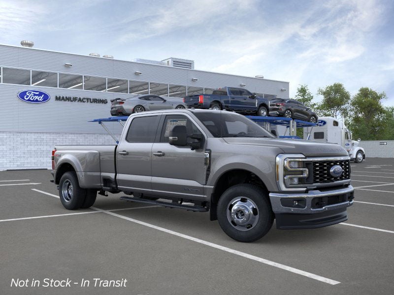 2026 Ford Super Duty F-350® Lariat®