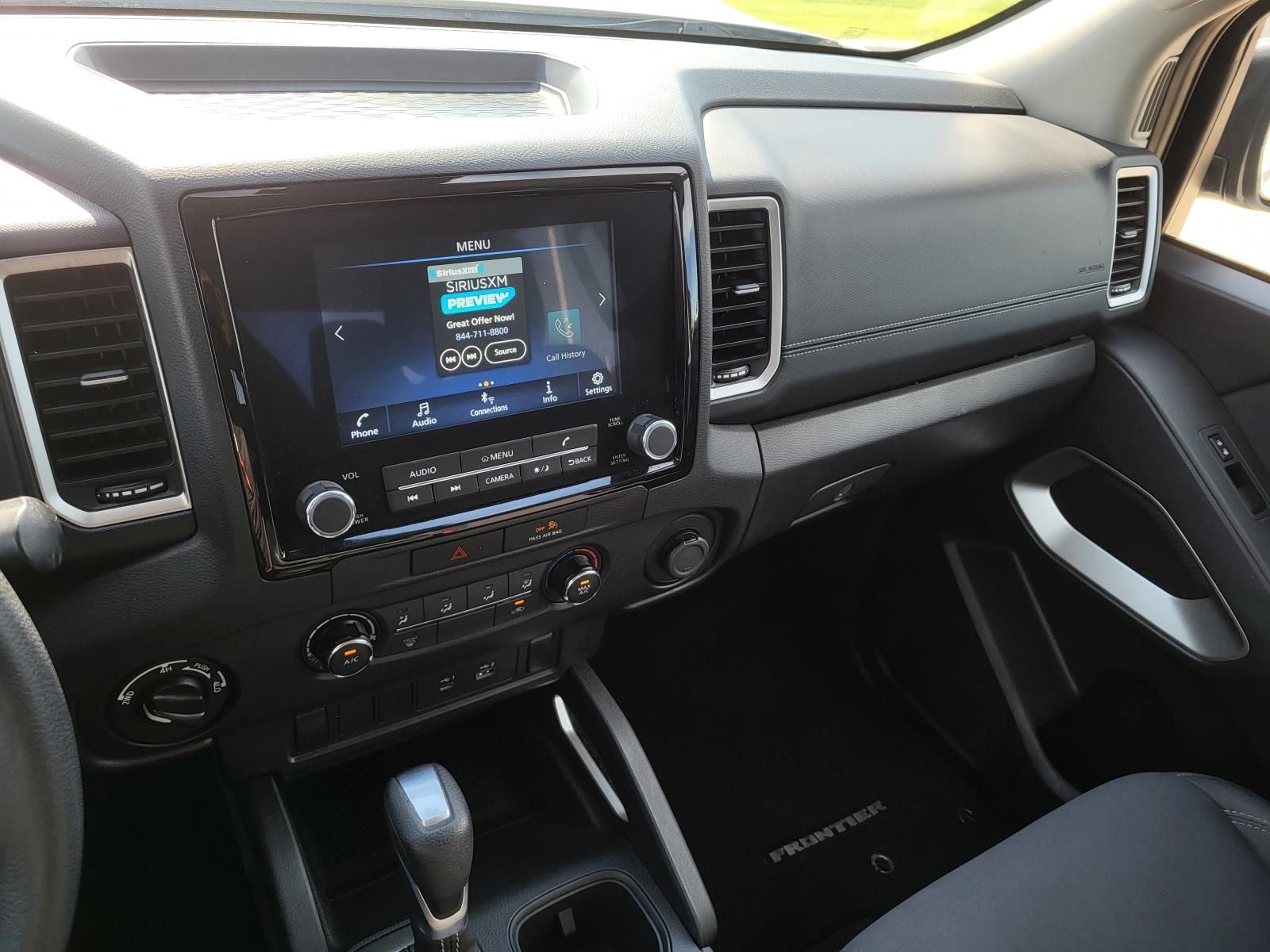 2022 Nissan Frontier SV