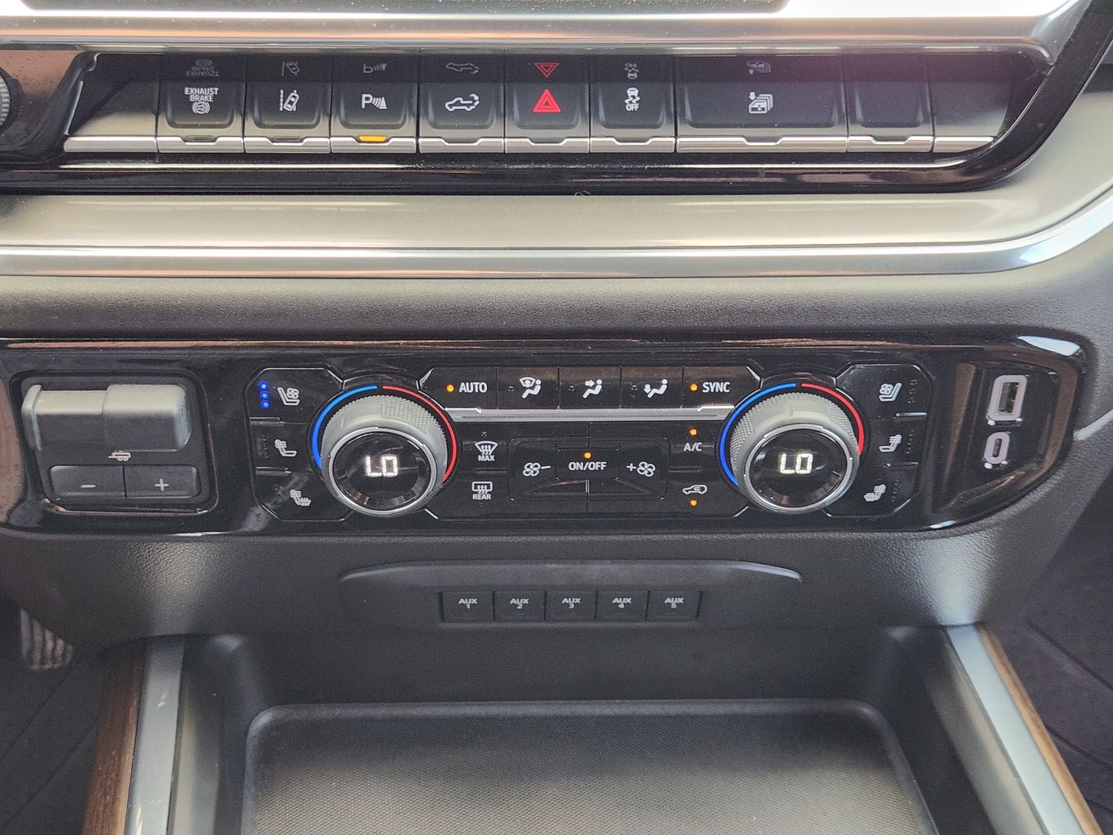 2025 Chevrolet Silverado 3500HD High Country