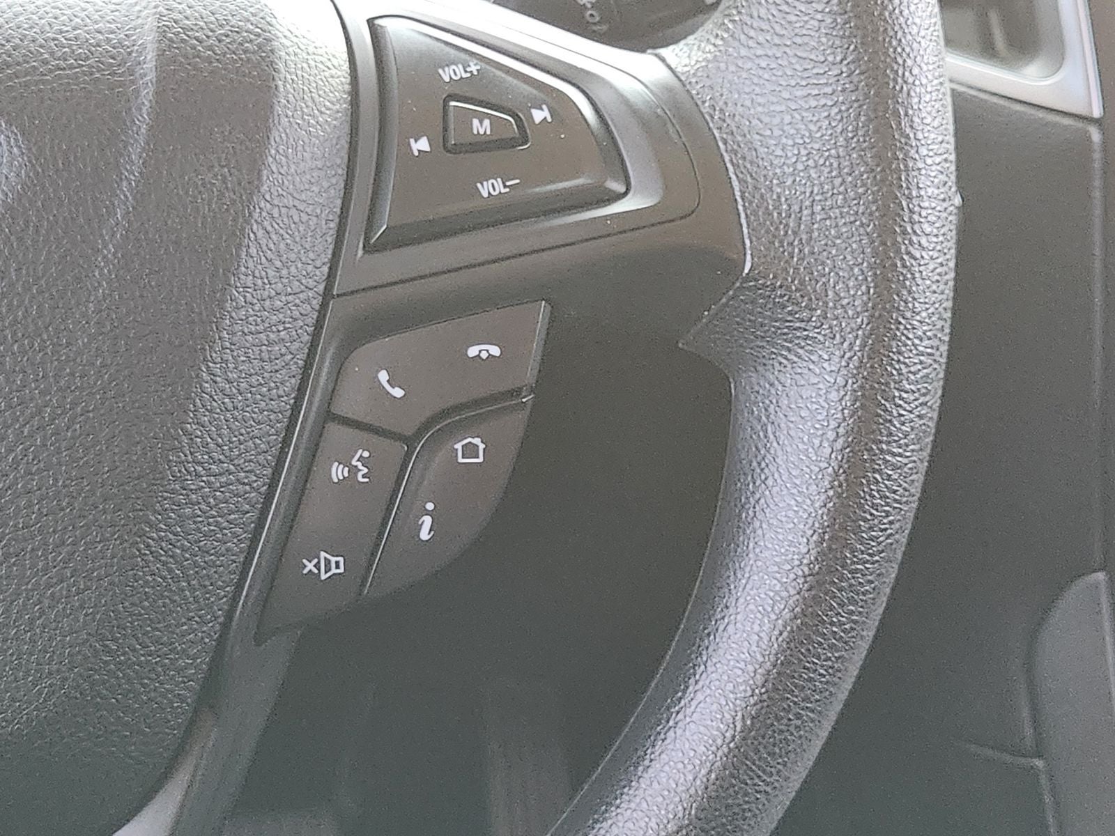 2020 Ford Edge SE