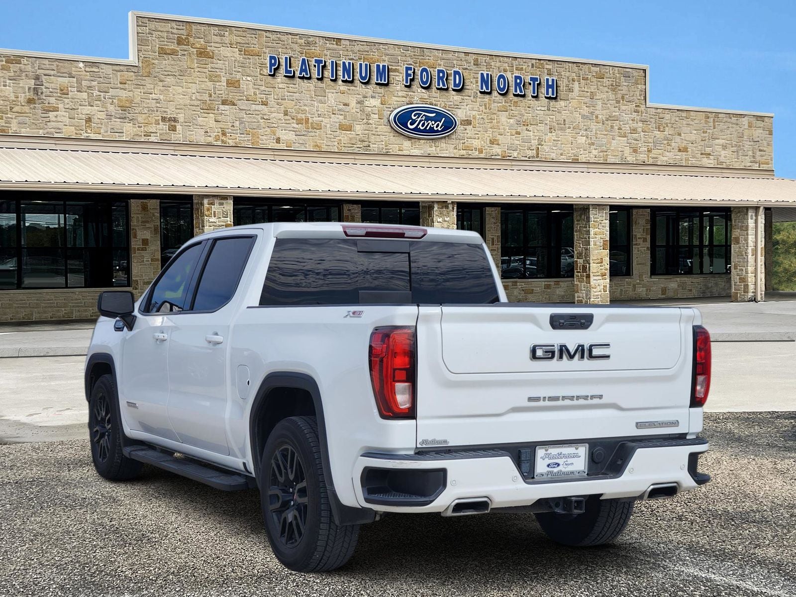 2023 GMC Sierra 1500 Elevation