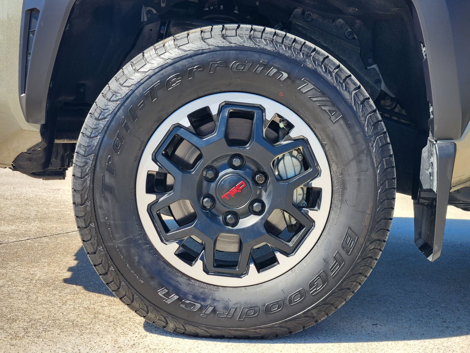 2025 Toyota Tacoma TRD Off-Road