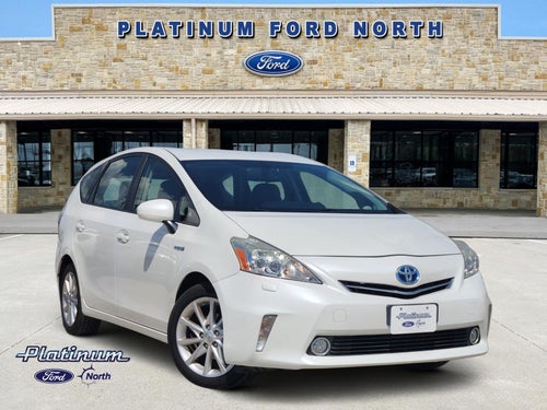 2014 Toyota Prius v Five