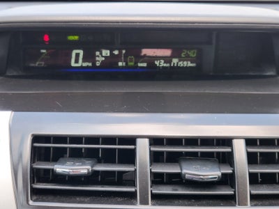 2014 Toyota Prius v Five