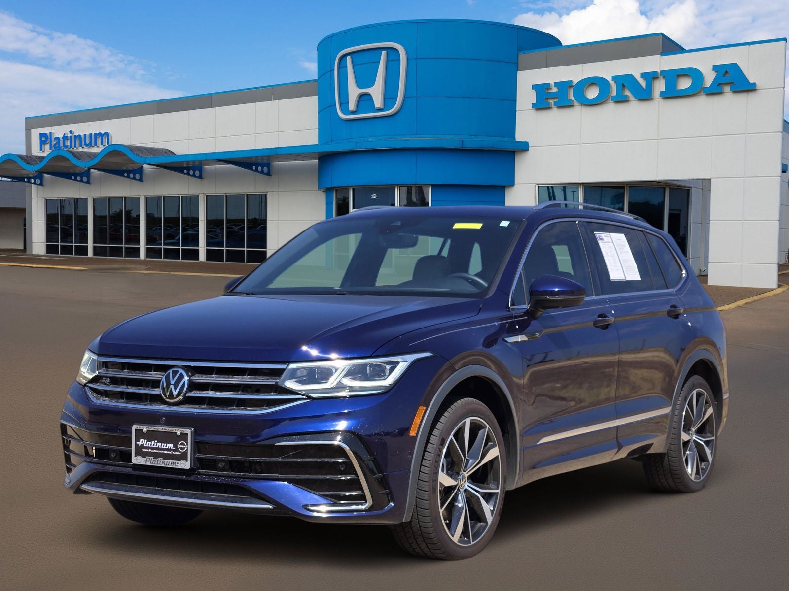 2024 Volkswagen Tiguan 2.0T SEL R-Line