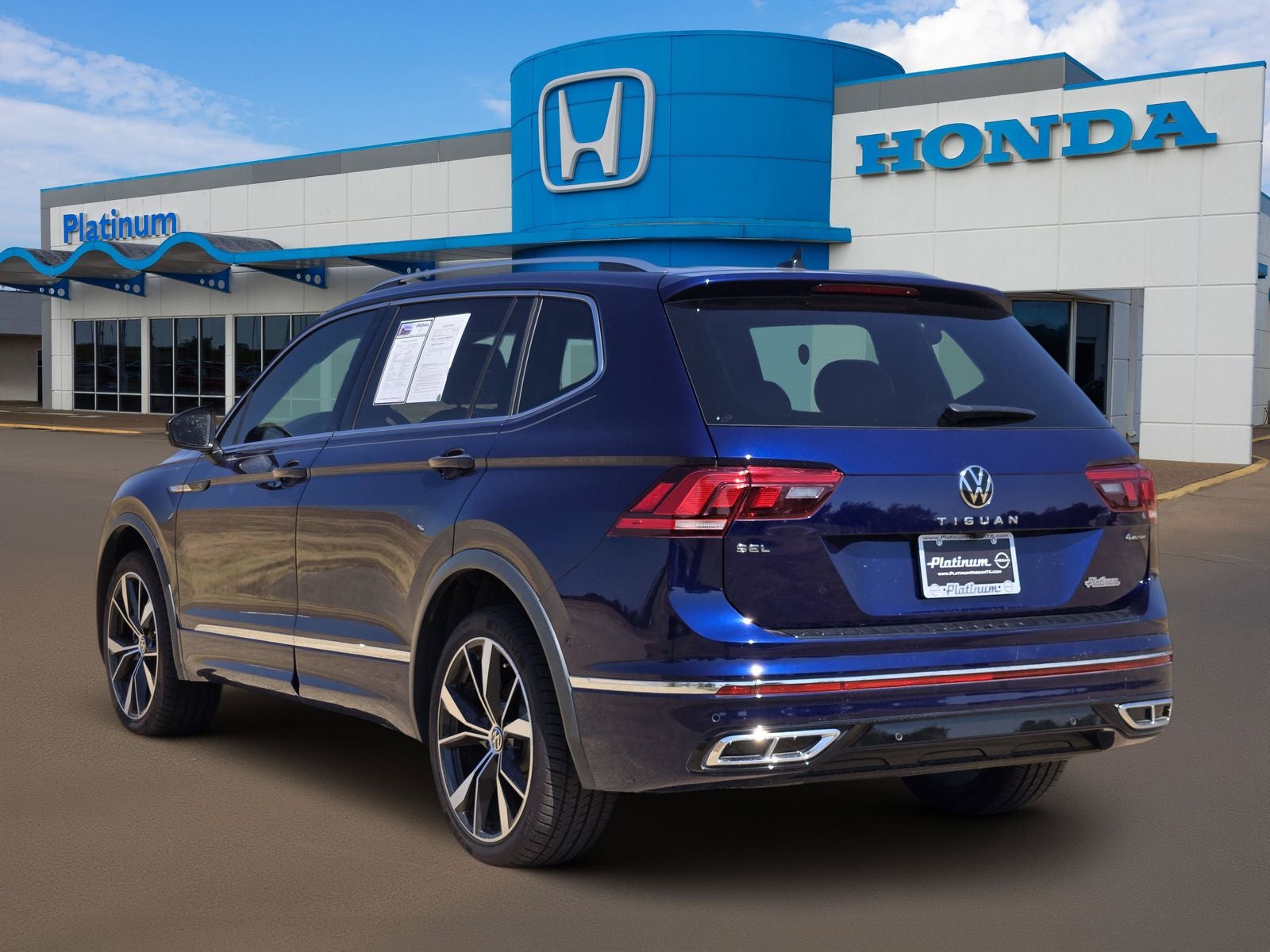 2024 Volkswagen Tiguan 2.0T SEL R-Line