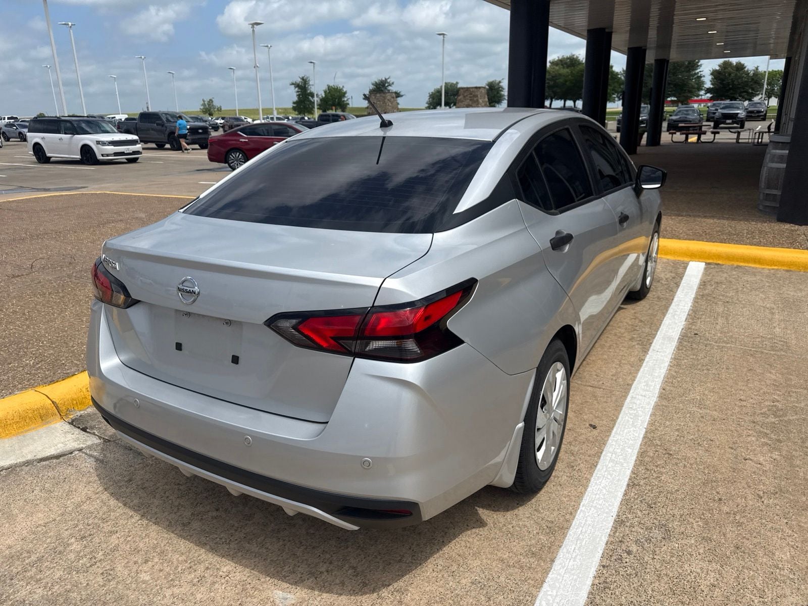 2021 Nissan Versa 1.6 S