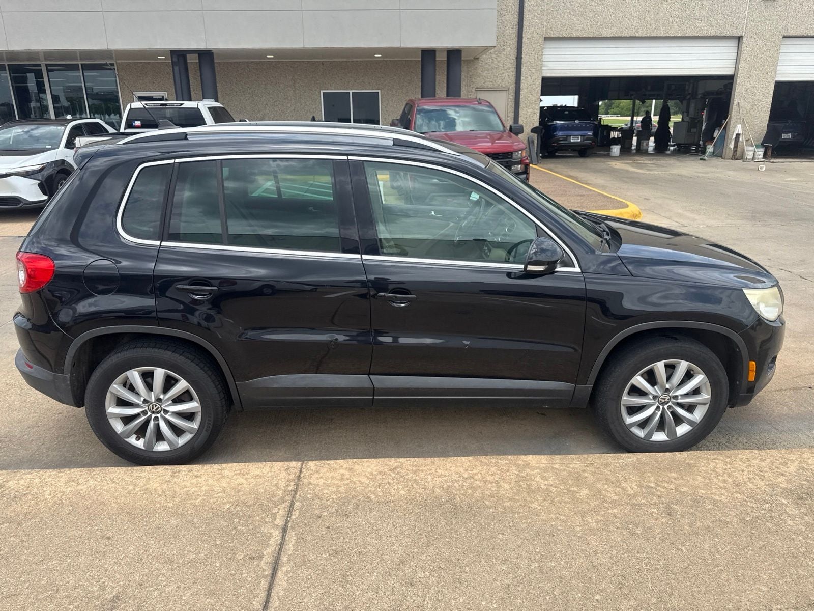2011 Volkswagen Tiguan SE