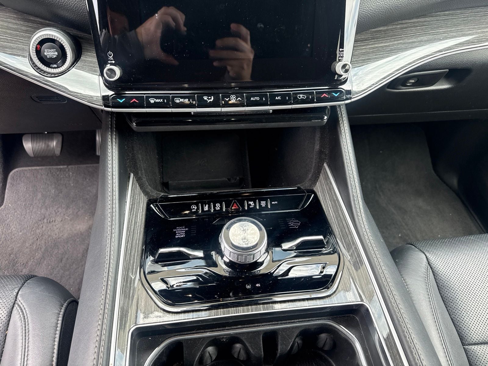 2022 Jeep Wagoneer Series III