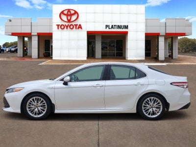 2018 Toyota Camry Hybrid XLE