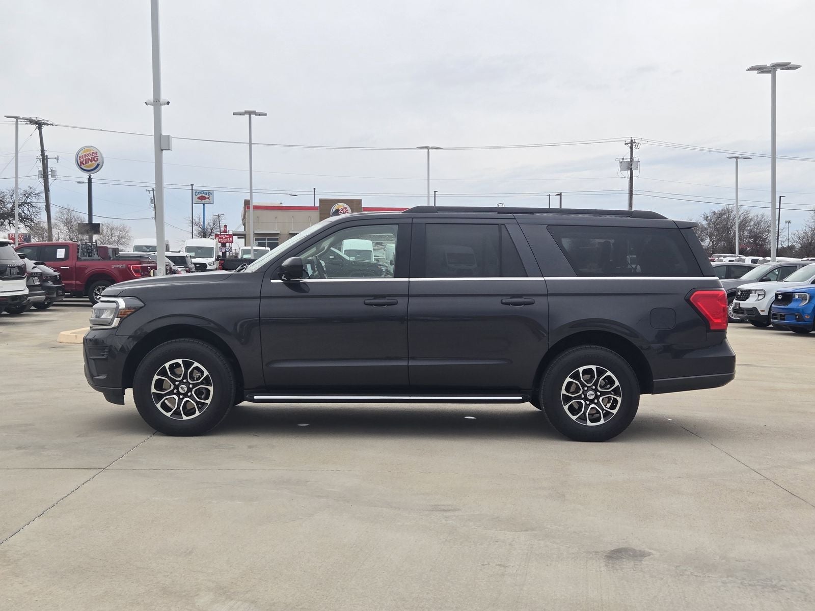 2023 Ford Expedition Max XLT