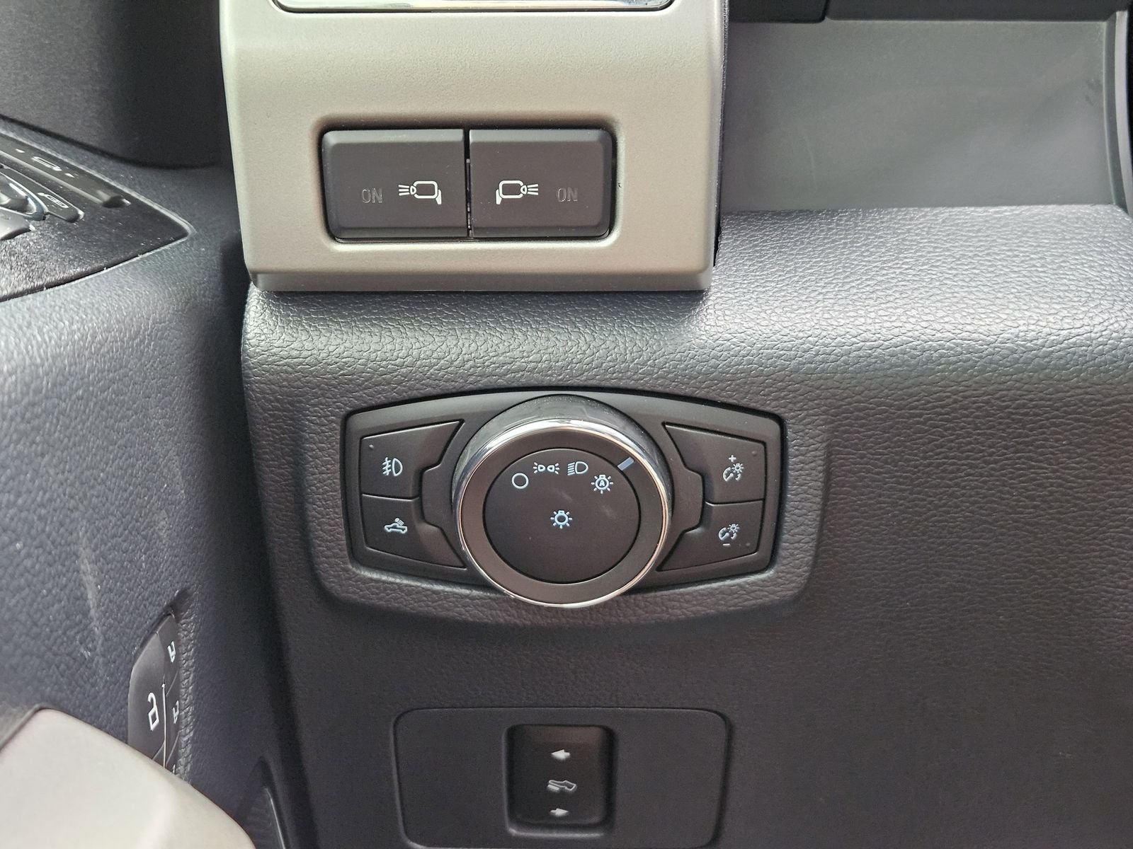 2022 Ford F-350SD Lariat