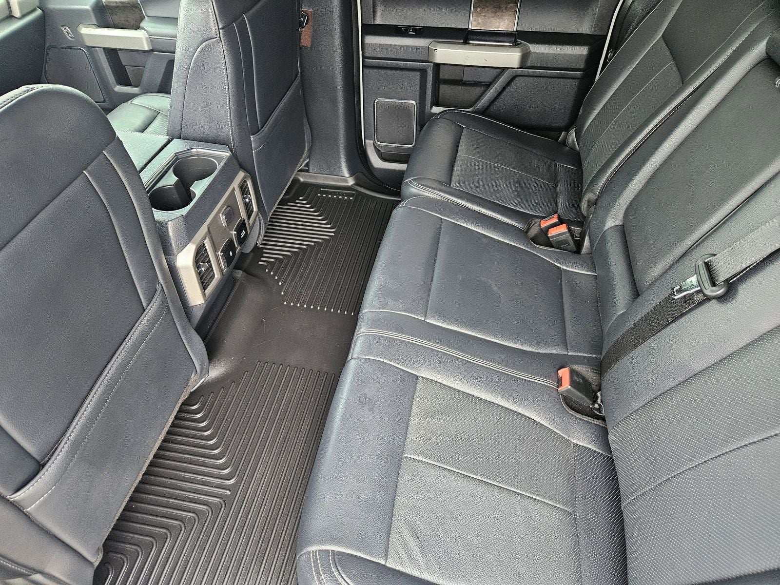 2022 Ford F-350SD Lariat