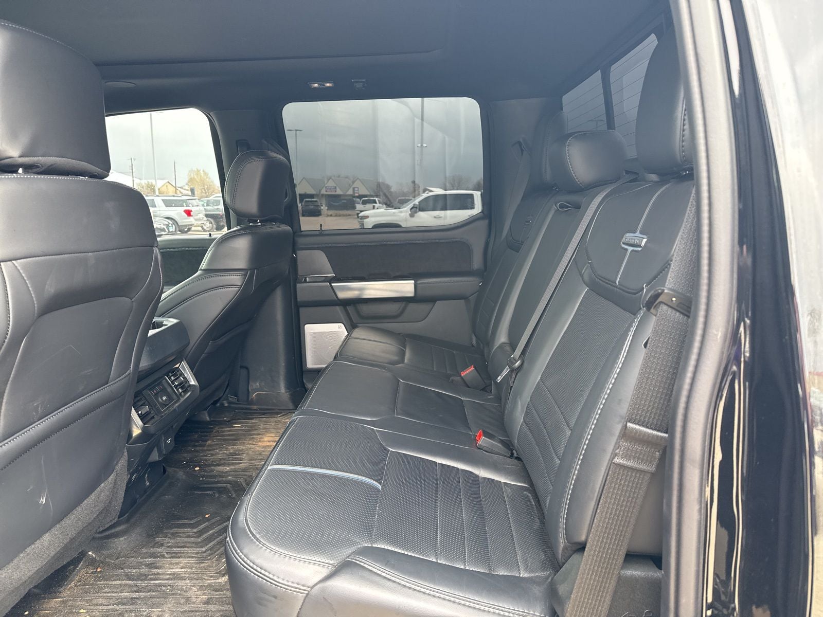 2025 Ford F-350SD Platinum DRW