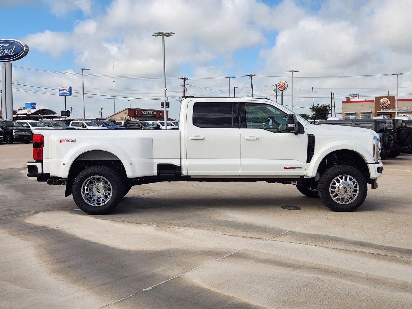 2025 Ford F-450SD Platinum DRW