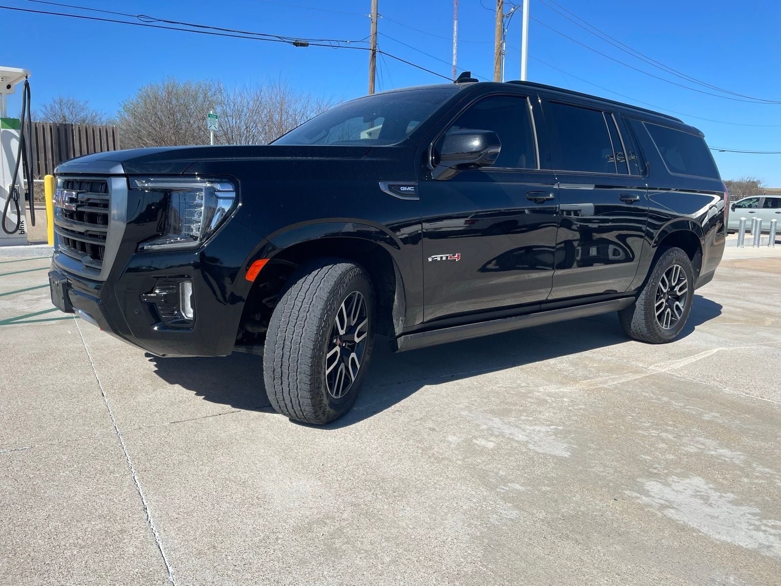 2023 GMC Yukon XL AT4