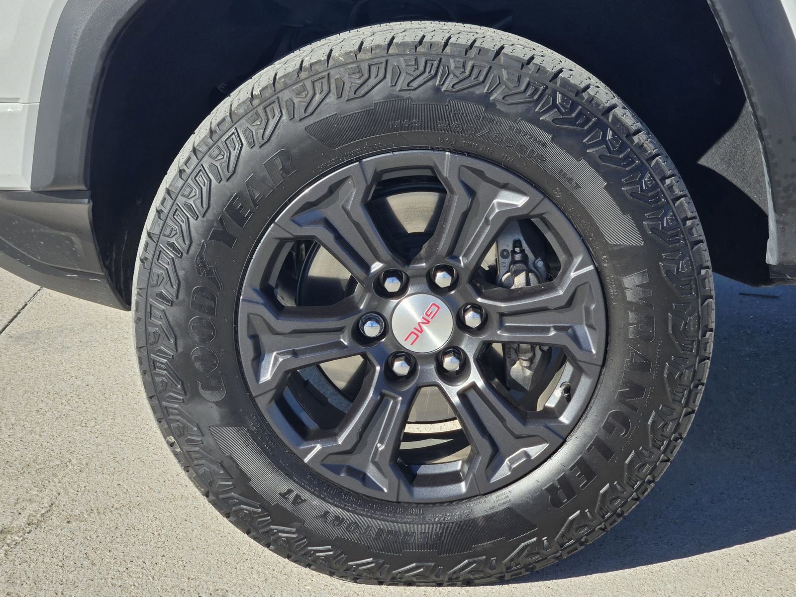 2024 GMC Canyon Elevation