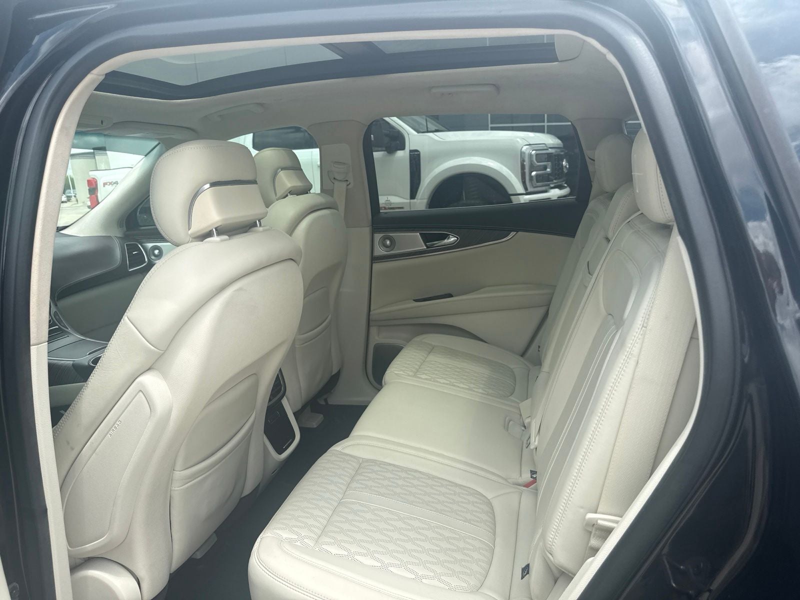 2019 Lincoln Nautilus Black Label