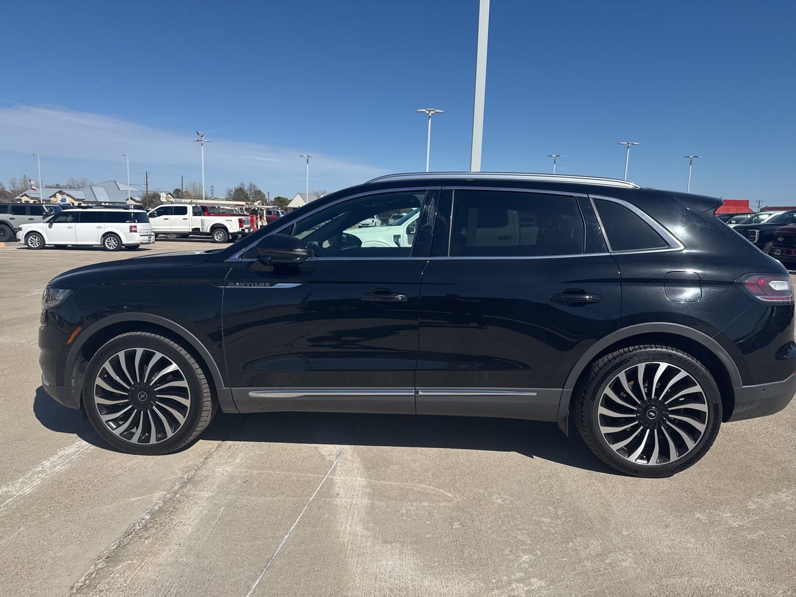 2022 Lincoln Nautilus Black Label